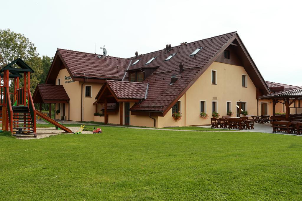 Wellness Penzion Pod Rozhlednou Kostelec nad Orlicí エクステリア 写真