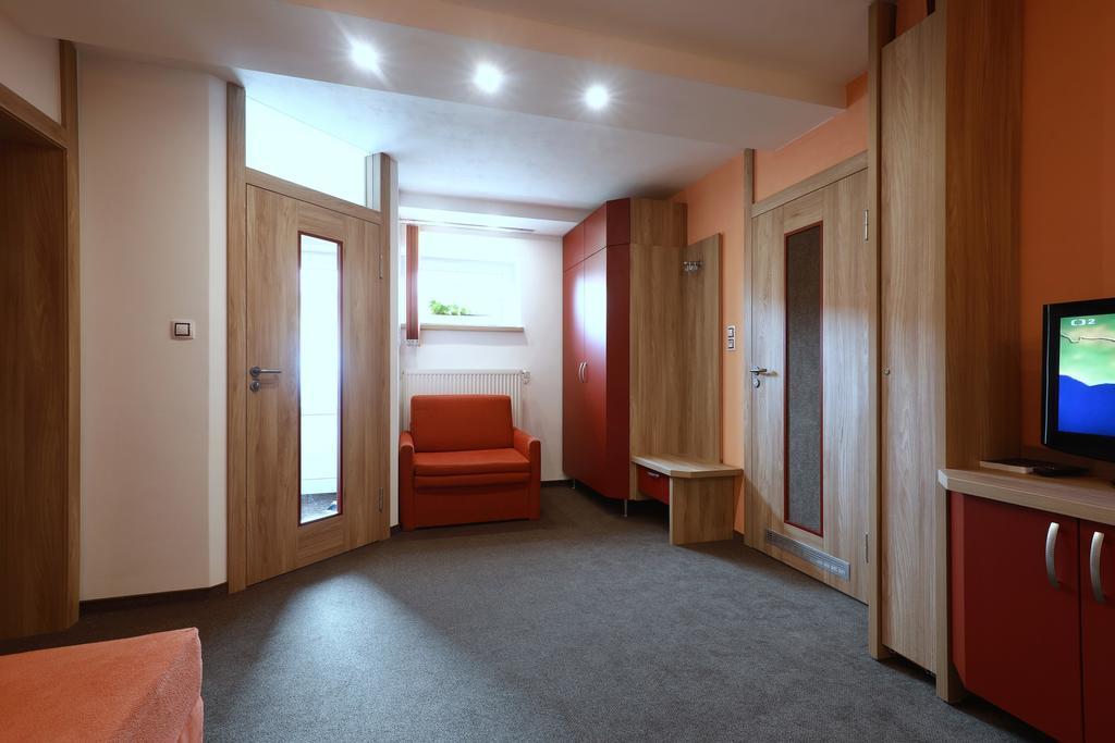 Wellness Penzion Pod Rozhlednou Kostelec nad Orlicí エクステリア 写真